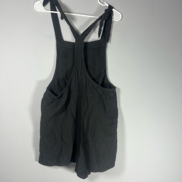 Aerie Tie Gauze Shortall Romper Medium - Picture 6 of 6